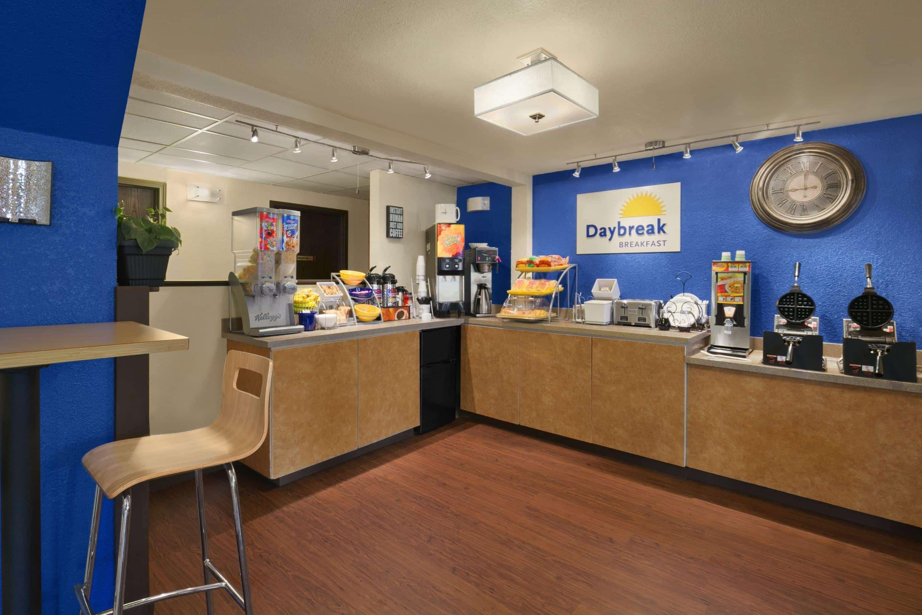 Days Inn & Suites By Wyndham Stevens Point Eksteriør bilde