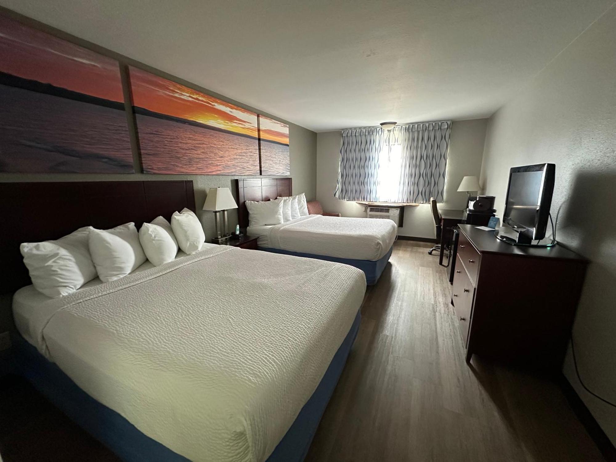 Days Inn & Suites By Wyndham Stevens Point Eksteriør bilde