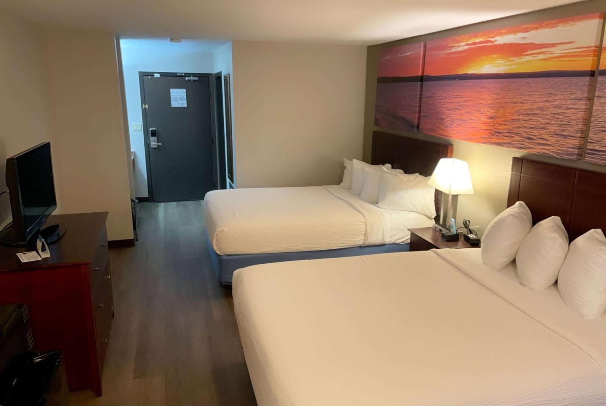 Days Inn & Suites By Wyndham Stevens Point Eksteriør bilde