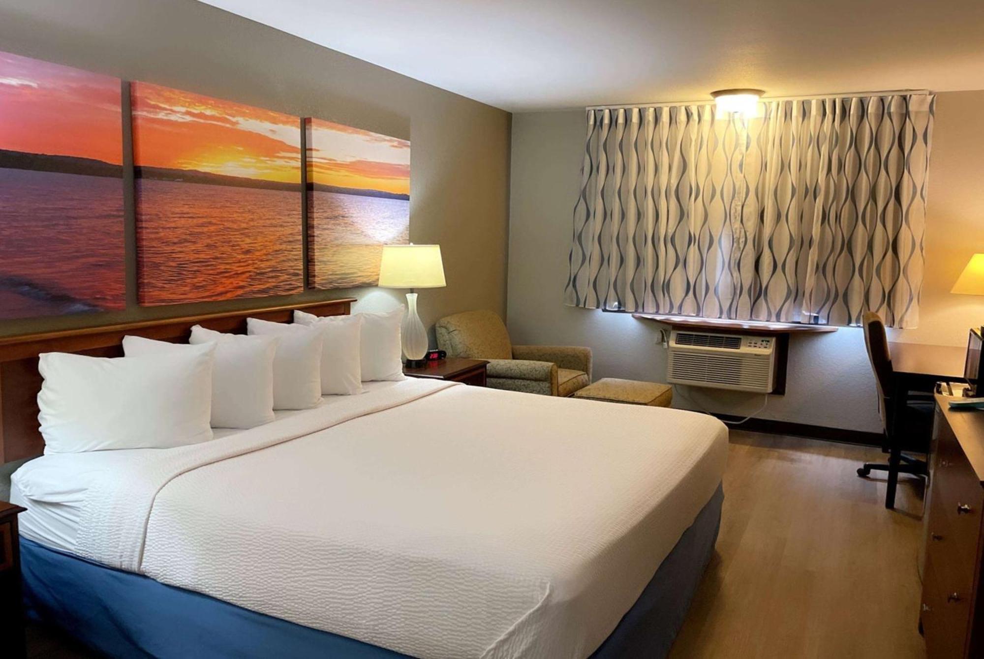Days Inn & Suites By Wyndham Stevens Point Eksteriør bilde