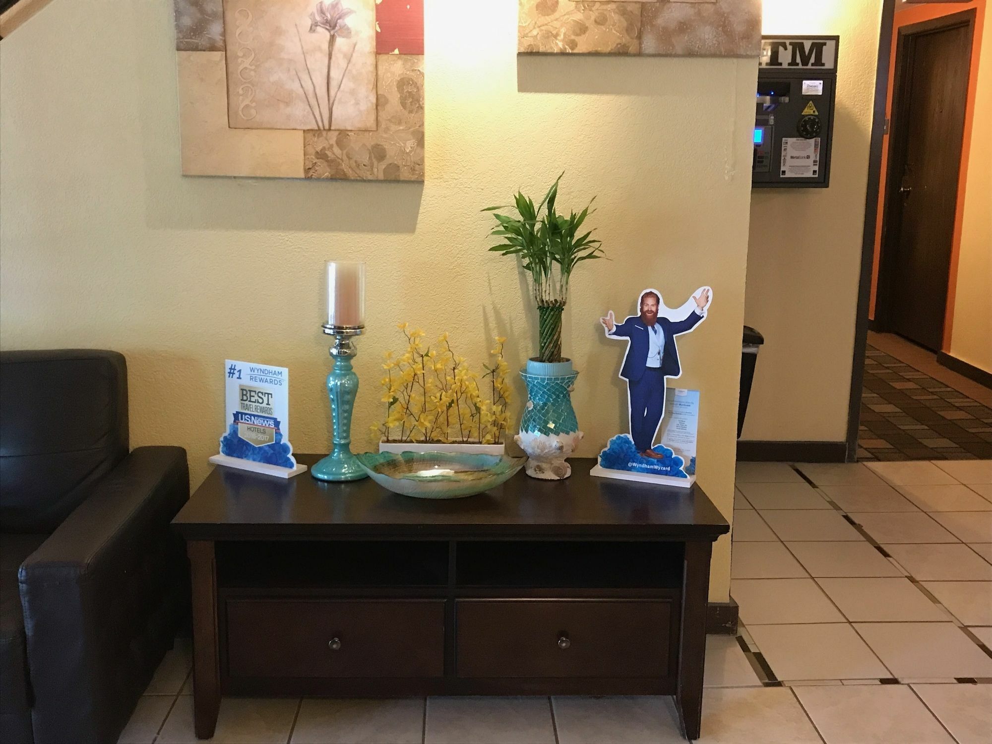 Days Inn & Suites By Wyndham Stevens Point Eksteriør bilde